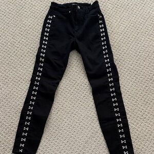 Good American Black Skinny Jeans with Side Embellishments
